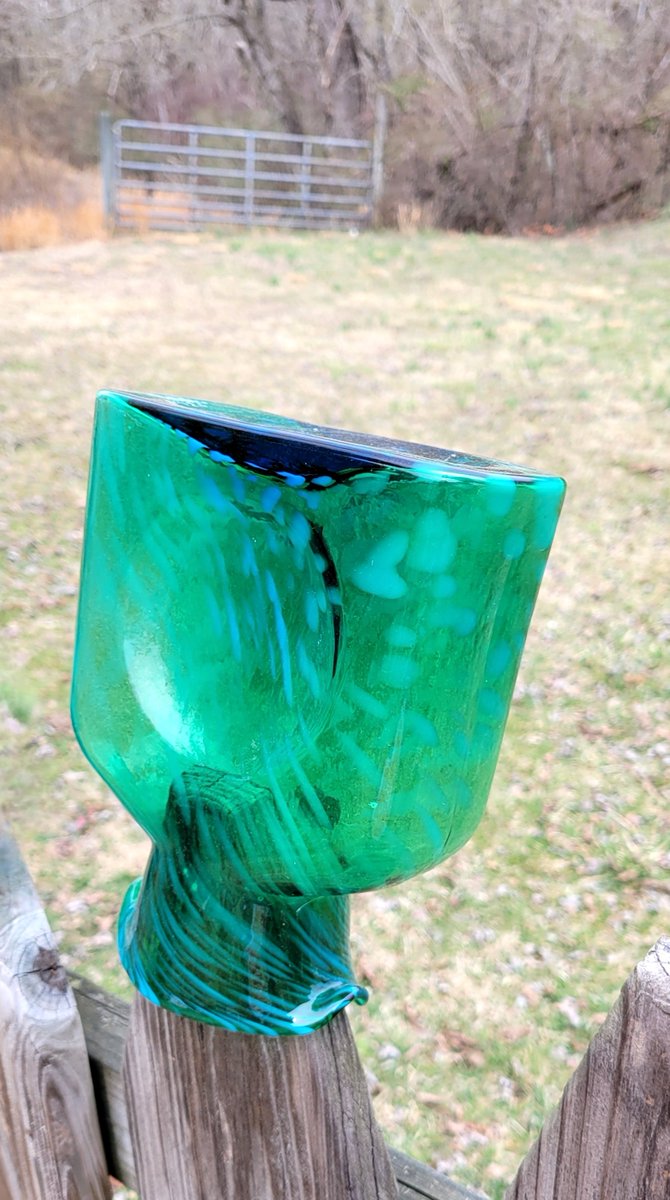 KristiSGeorge's tweet photo. From the #Blenko Garden of Glass #AlmostHeaven https://t.co/Gq4hlTLxk2