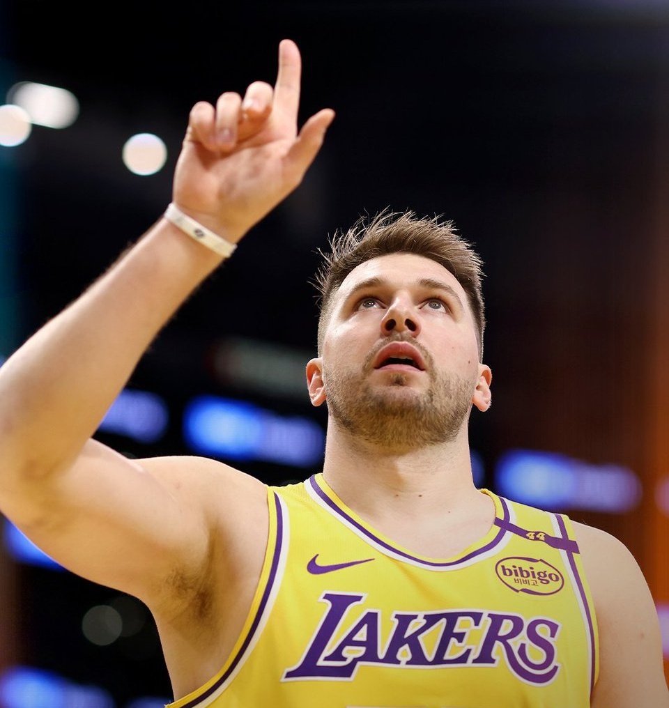 LakersLatam's tweet photo. 26 PUNTOS EN 22 MINUTOS.

WONDERBOY. https://t.co/3I9iGi6ZPa