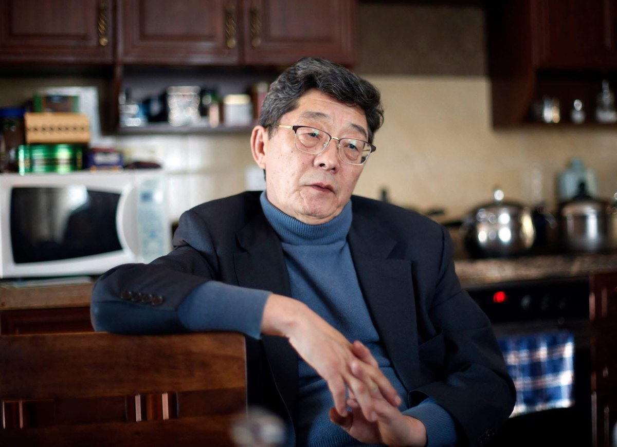 Акадeмич С.НАРАНГЭРЭЛ: ЁС СУРТАХУУНЫ ХУВЬД МОНГОЛЧУУД ӨӨРСДИЙГӨӨ Ч ТАНИХГҮЙ БОЛТЛОО ЯЛЗАРЧ БАЙНА

ЁС СУРТАХУУН, ЁС ЗҮЙ ГЭЖ ЮУ ВЭ?
Шинжлэх ухааны хувьд ёс суртахуун гэдэг ойлголтыг маш сайн ойлгох учиртай. 
Ёс суртахуун бол хүний уураг тархинд байгаа эерэг энергийн өгөгдлийн цогц.