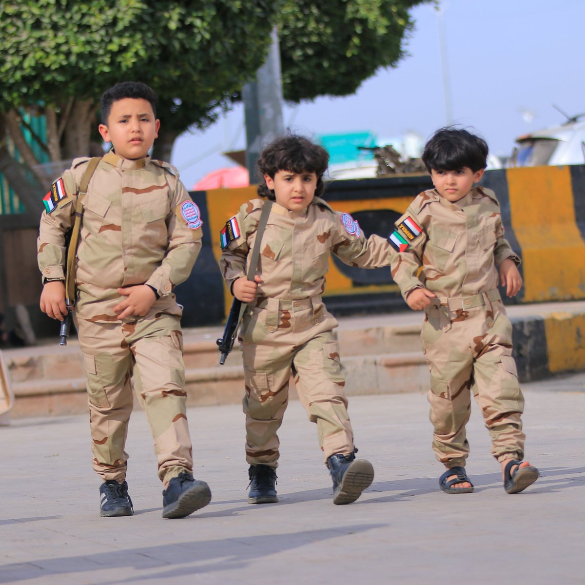 <a href="/RadfanSajaa/">ردفان سجع مصمم جرافيكس</a> <a href="/yahiasham/">يحيى الشامي</a>