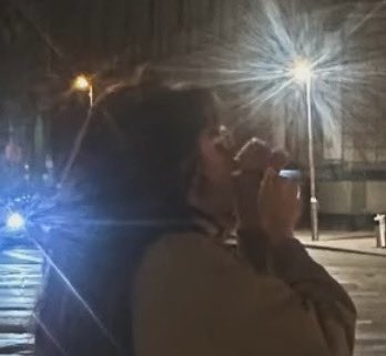 dimeperra's tweet photo. Hola Gula @GalaMontes2, ya te vimos fumando en las calles de Alemania, ¿te acuerdas cuando según tú insultabas diciendo “pnche youtuber marihuano”? Mira las vueltas que da la vida, ahora terminaste fracasando como youtuber y fumando marihuana. 

Pero bueno, si quieres comprar productos de calidad, compra en @nectemx, ahorita hay 50% de descuento usando el código “CRISTA”. Saludotes. 🥰