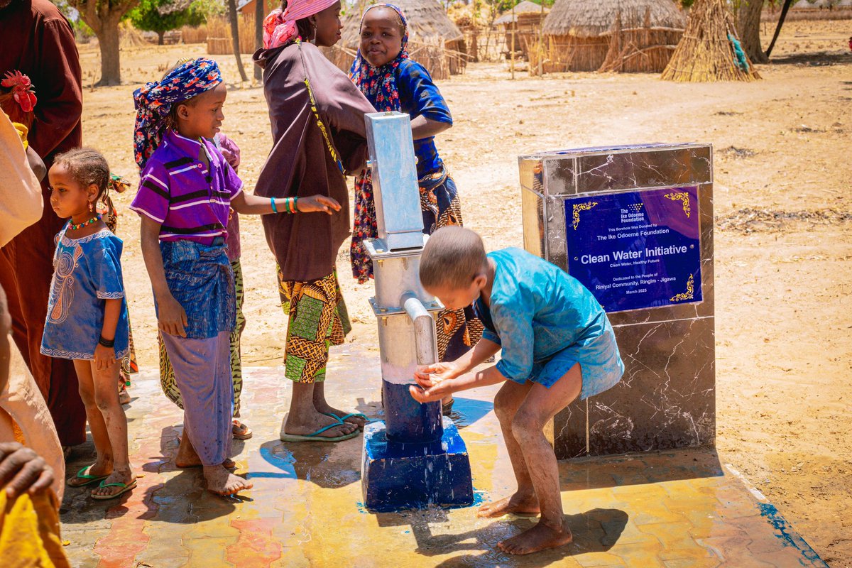 theikeodoemefdn's tweet photo. Imagine walking 20 minutes just to fetch water—every single day. 

That was the reality for the people of Riniyal and Facawa communities. But on #WorldWaterDay, we changed that story! https://t.co/Ha4tJg7LSR