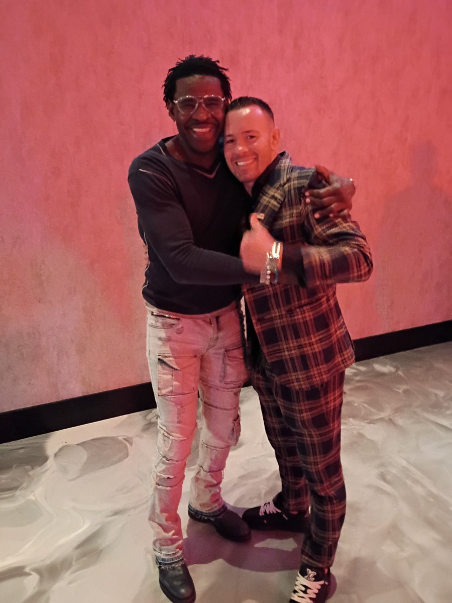 Michael Irvin (@michaelirvin88) on Twitter photo Really enjoyed spending some time with my guy โฆ<a href="/ColbyCovMMA/">Colby Covington</a>โฉ love ya bro. #HEART!!!!! Really enjoyed spending some time with my guy โฆ<a href="/ColbyCovMMA/">Colby Covington</a>โฉ love ya bro. #HEART!!!!!