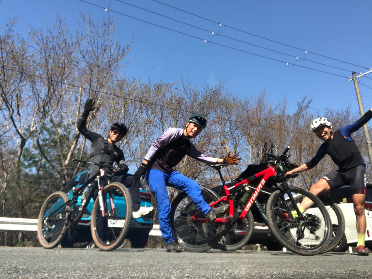 oogadesuyoo's tweet photo. 菖蒲谷で練習会
#GSJ-MTB
#K塾
#RINGOROAD
#615六甲朝練輪心わごころ https://t.co/mkTzco1FR5