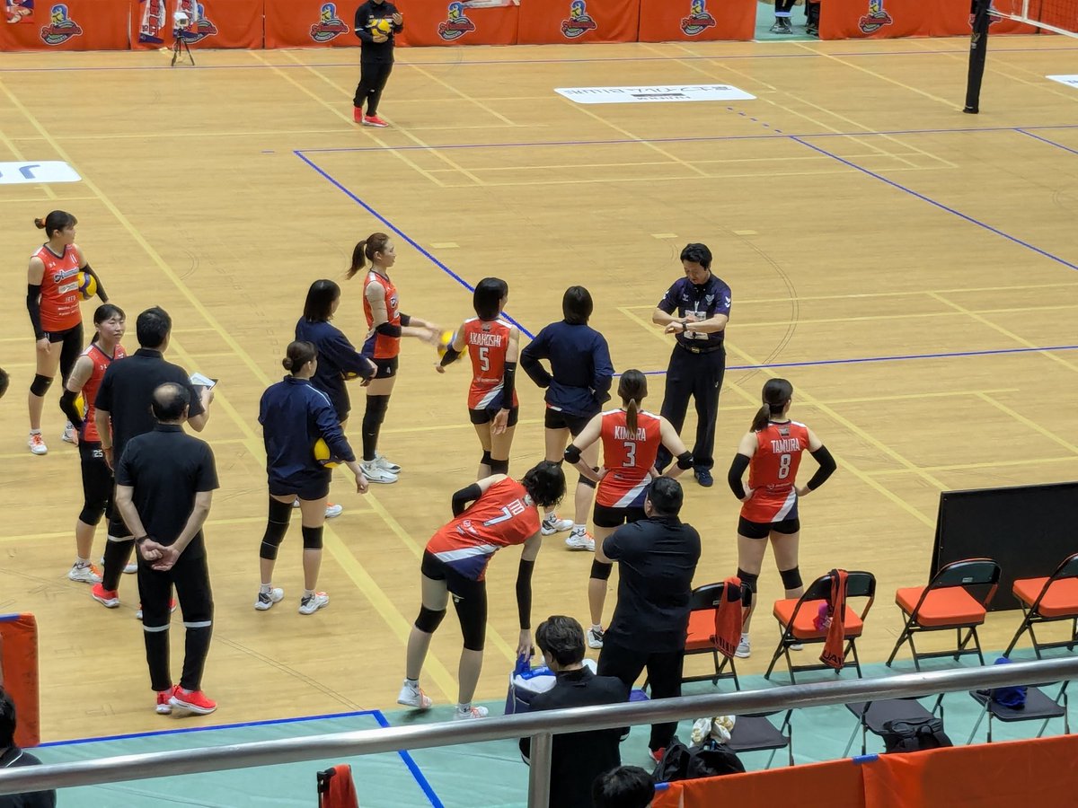 noriko2525go's tweet photo. ホーム戦最終戦
最後まで頑張れ〜💪
クイズは②のキャラクターかな
ちいかわ　とか💞
#アランマーレ山形 　#シップメイト�� https://t.co/hRdCHxctkQ