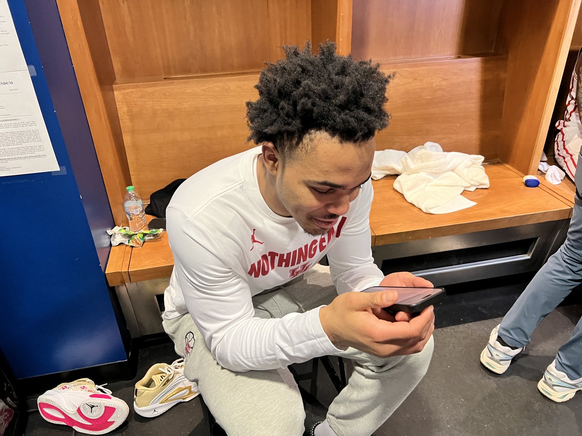 Houston guard Ramon Walker was FaceTiming with former point guard Jamal Shead after the Cougars' victory

When asked what Jamal said:

"He was saying he was watching and was stressed out, and also wanted to know why we did that to him [brought it down to the wire]."
