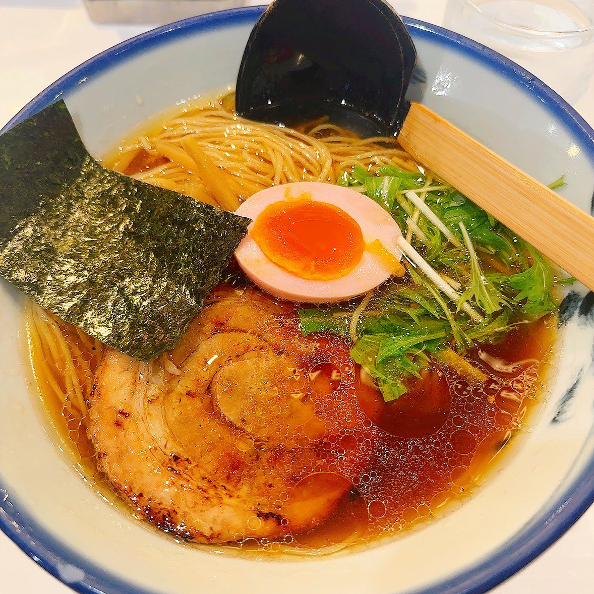 ru_gohan's tweet image. ラー活🧡
行こうとしたつけ麺屋さんが閉店してて初めてAFURIさんへ🍜さっぱりいただけました🫶今だけピンクのたまごみたい🥚🌸
#柚子醤油ラーメン
#AFURI
#ラーメン