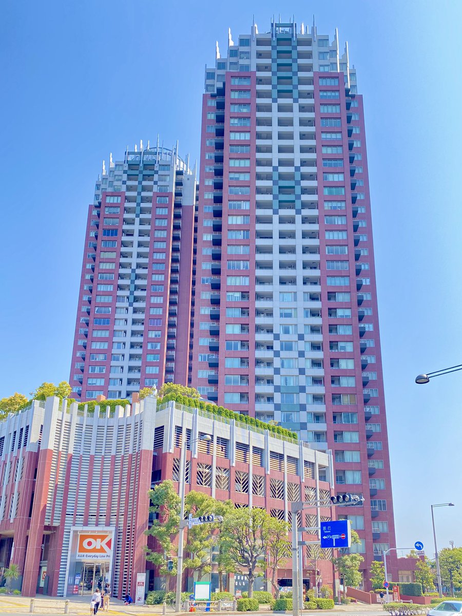 ohayounagihiro's tweet image. 久しぶりの訪問ですが、やはりヴィンテージ感のある素敵なマンションですね😌🗼✨

#ザ・タワーズ台場 #きました