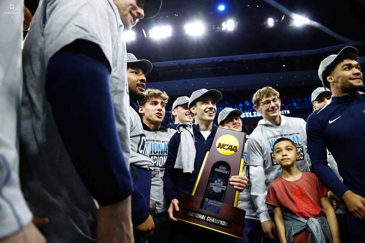 NCAAWrestling's tweet image. Taking home hardware (again) 🏆
#NCAAWrestling x @pennstateWREST