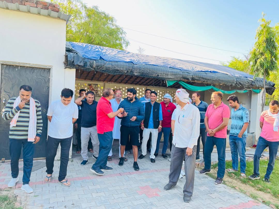 AapnoVikram's tweet photo. आज दौसा आवास पर पधारें मीन भगवान विकास सेवा समिति के साथियों के आदर करने का सौभाग्य मिला!
मीन भगवान विकास सेवा समिति के साथियो�� के अथक प्रयास और जन सहयोग से विशाल लाइब्रेरी बनाई जा रही है जो कि युवा भविष्य के लिए अच्छी पहल है इसके लिए मेरी तरफ से भी 11000रु का नगद सहयोग किया गया। https://t.co/ep0ABay9mV