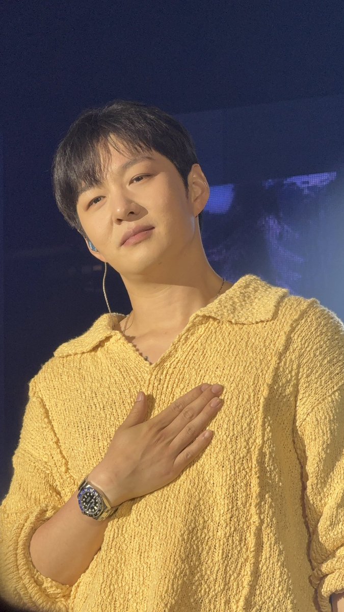 yookie0614's tweet photo. 20250322 The Wayfarer
Teary eyed Lee Changsub after hearing Filo Melody sing 🥺🥺🥺

#LEECHANGSUB
#TheWayfarer
#TheWayfarer_in_MANILA
#TheWayfarerMANILA https://t.co/2K5OK8VwwD