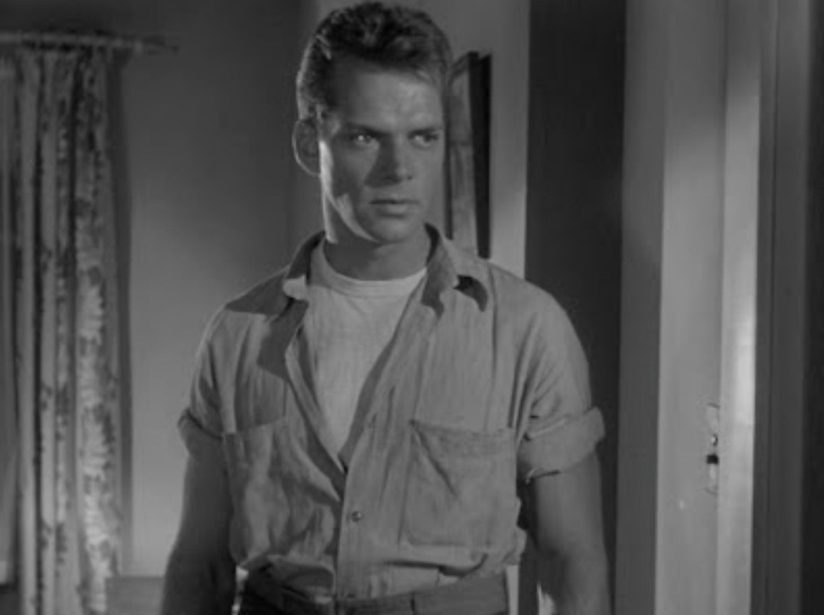 analgesicsleep's tweet photo. And our #NoirAlley leading men this week are Paul Douglas, Robert Ryan, Keith Andes and J. Carrol Naish
#TCMParty #ClashByNight #PaulDouglas #RobertRyan #KeithAndes #JCarrolVince #DarknessAtNoon #FilmNoir https://t.co/YZjDWj7HnF