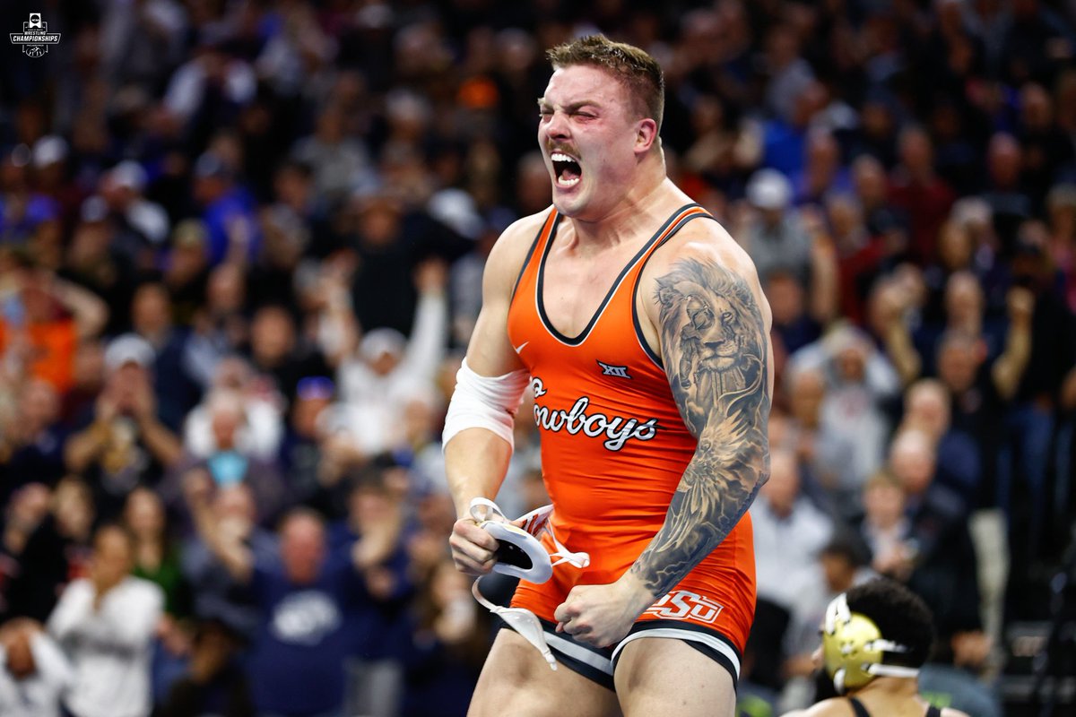 NCAAWrestling's tweet image. A battle for the ages.
#NCAAWrestling x @CowboyWrestling