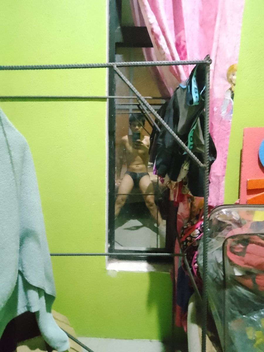 RhenzJerry's tweet photo. Igang gid haw??😅 Sorry mao lang ni Kaya sa mirror shot Nako haha😅 https://t.co/xDH3FK2qd3