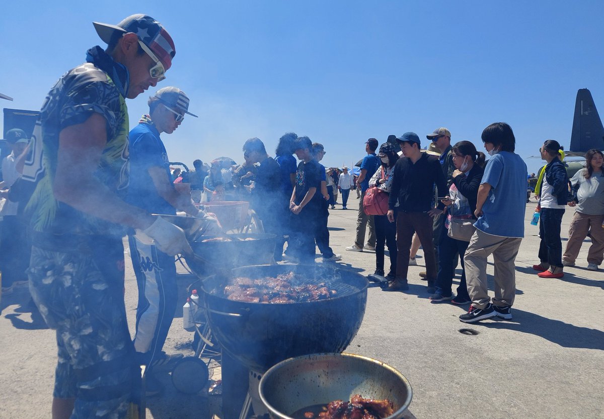 在沖米空軍嘉手納基地 (@kadenaairbase_j) on Twitter photo こちら、アメリカフェスト25の会場です!出店も多くの人で賑わっています🍔🍖🍧🍿🥪🥤🚶🚶♀️🚶♂️🚶♂️🚶🚶♂️🚶🚶♂️🚶
#アメリカフェスト25 #AmericaFest25 こちら、アメリカフェスト25の会場です!出店も多くの人で賑わっています🍔🍖🍧🍿🥪🥤🚶🚶♀️🚶♂️🚶♂️🚶🚶♂️🚶🚶♂️🚶
#アメリカフェスト25 #AmericaFest25