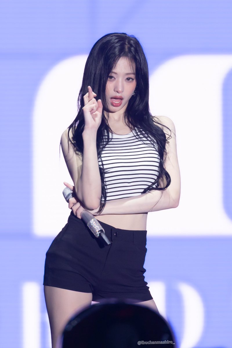 สวยโช๊ะ หุ่นปั้วะ ออร่า IT GIRL Aenergy ที่มี Star Power พ่วงด้วยสถิติความดังที่ยืนยันได้ด้วยผลงาน และอิมแพค อาฮยอนนางเริ่ดจัง