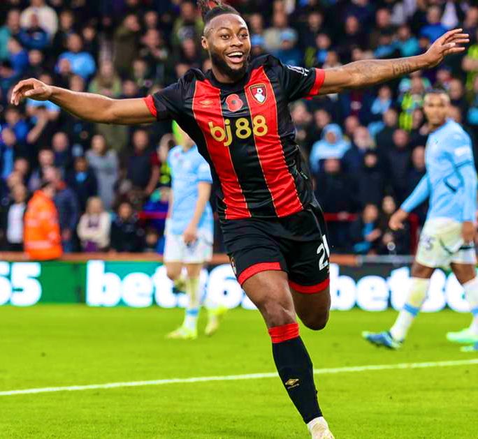 TFIT_POD's tweet photo. On Tuesday, we’re recording the next #FormIsTemporaryPodcast with @FPL_BlackWolf &amp; @KanjiFPL, reflecting on Tuchel’s England start &amp; previewing the FA Cup Quarter Finals, out Thursday morning!

🗣️Give us your FA Cup predictions &amp; questions!

Follow here:👇
https://t.co/txk89Nh1wA https://t.co/UZq3BtFHQS