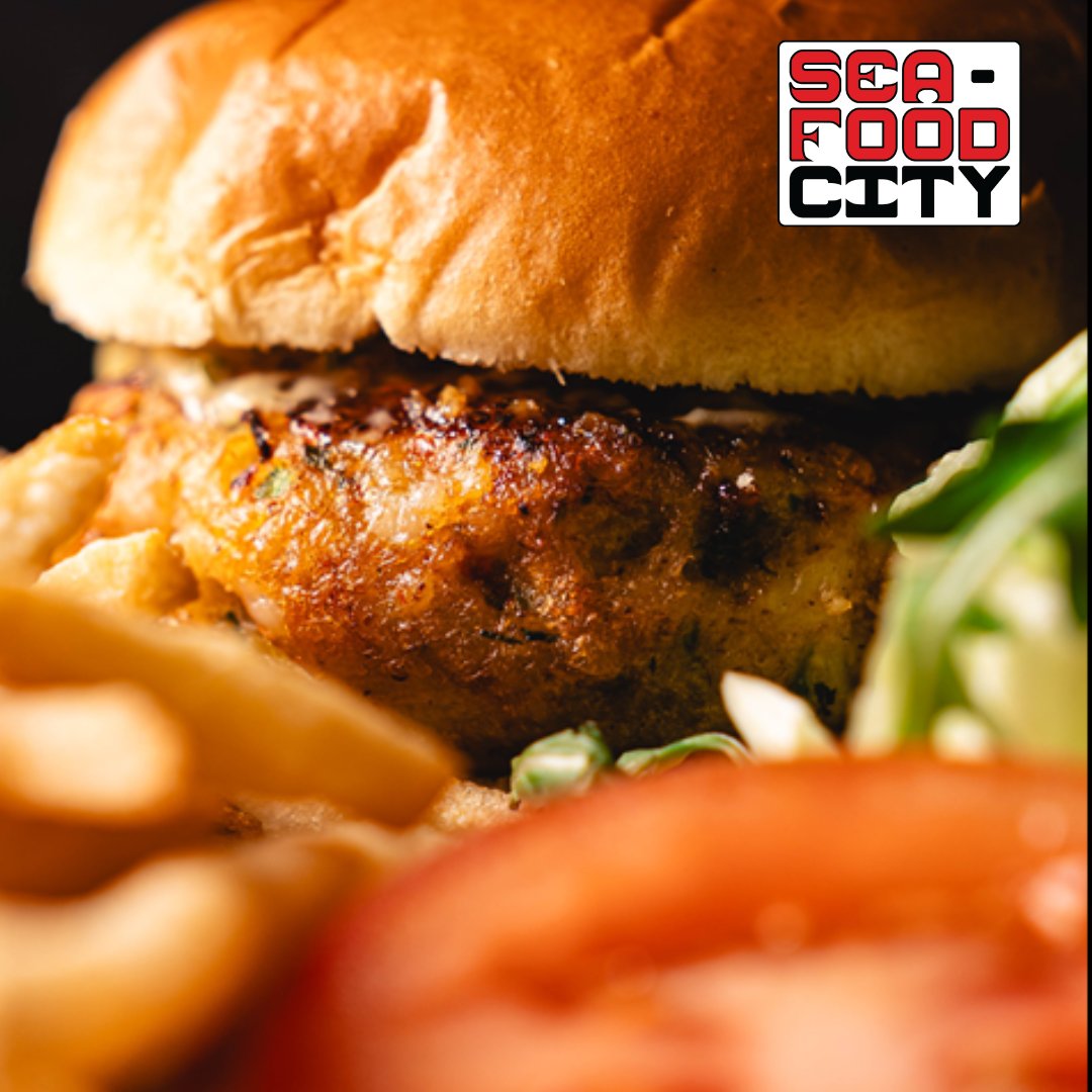 🦀Crab &amp; Prawn

Your New Favourite Burger? 🦐

@Seafoodcity