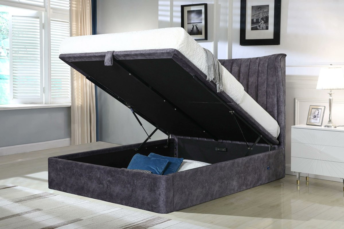 ncf_living's tweet photo. It’s totally okay to hide your new shoes under the bed and pretend you’ve had them for aaagessss when your partner finally notices. 😅 That’s what ottoman beds are for — secret storage and even sneakier shopping habits. 🥿🛏️ #NoJudgement #OttomanSecrets #SundayConfession https://t.co/scv0UuMSKV