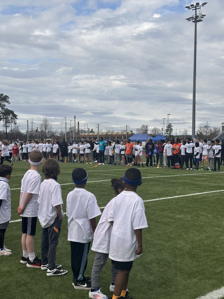 lyandra88's tweet photo. @ProCamps #heroic #salute #resilient https://t.co/RaDWhBZgIZ