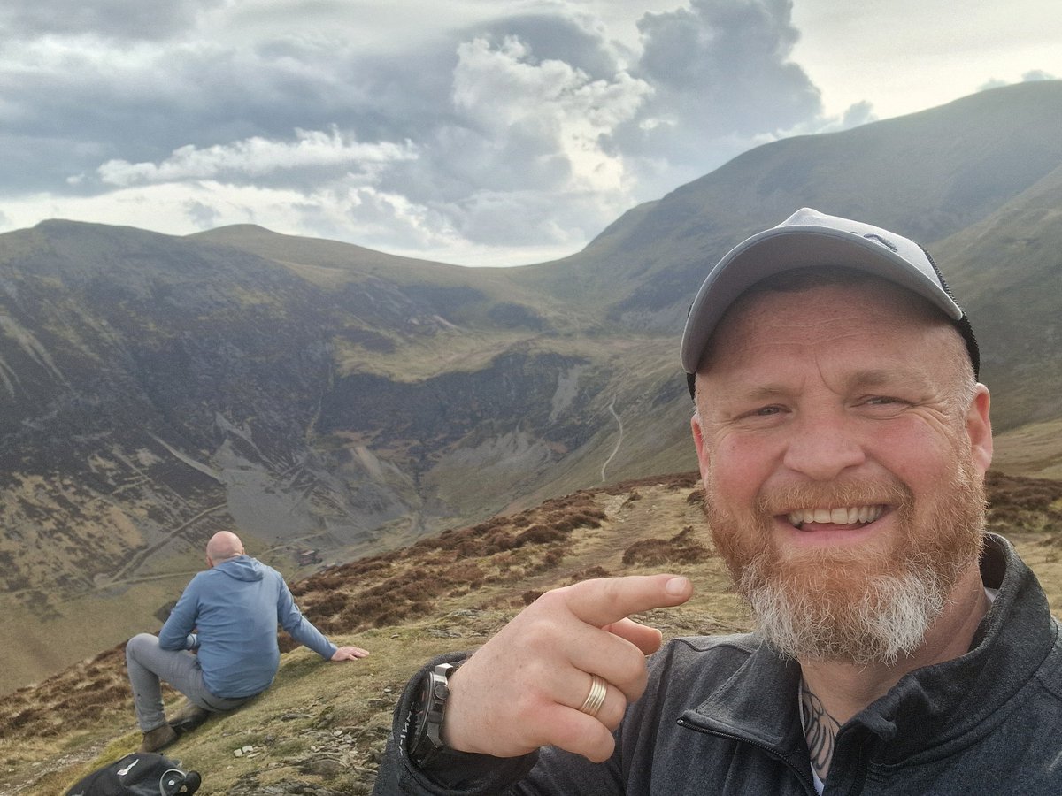 Mac_Tony_Nufc's tweet photo. Belta hike in the Lakes yesterday......
The Coledale Horseshoe.
Not quite as high as we all were last weekend, but still great to be back out the Fells.
#hikingclub
#coledale
#lakedistrict https://t.co/nCpFoBFfgM