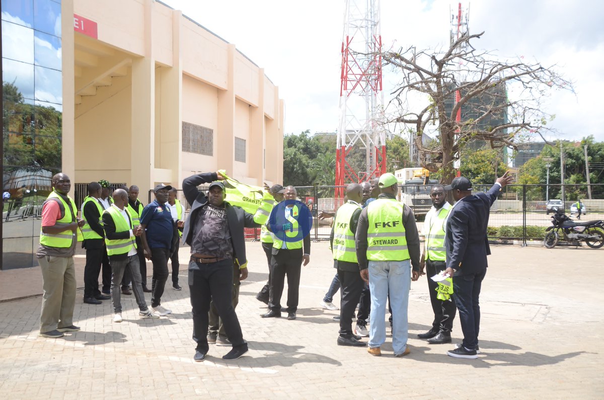 TheStarKenya's tweet photo. Ongoing preparations at the Nyayo Stadium as Kenya takes on Gabon in the second leg of the 2026 FIFA World Cup qualifiers. Football fans have started flocking in to show support to Harambee Stars this evening.
📸DOUGLAS OKIDDY 
#starkenyanews https://t.co/41Bqqhnecw