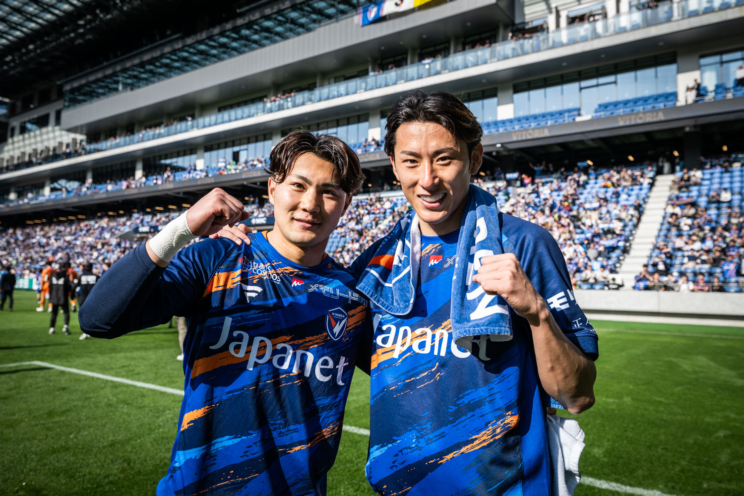 Ｖファーレン長崎サッカーシャツ 青 Vネック スポンサー付き Vファーレン長崎サッカーシャツ 青 Vネック スポンサー付き