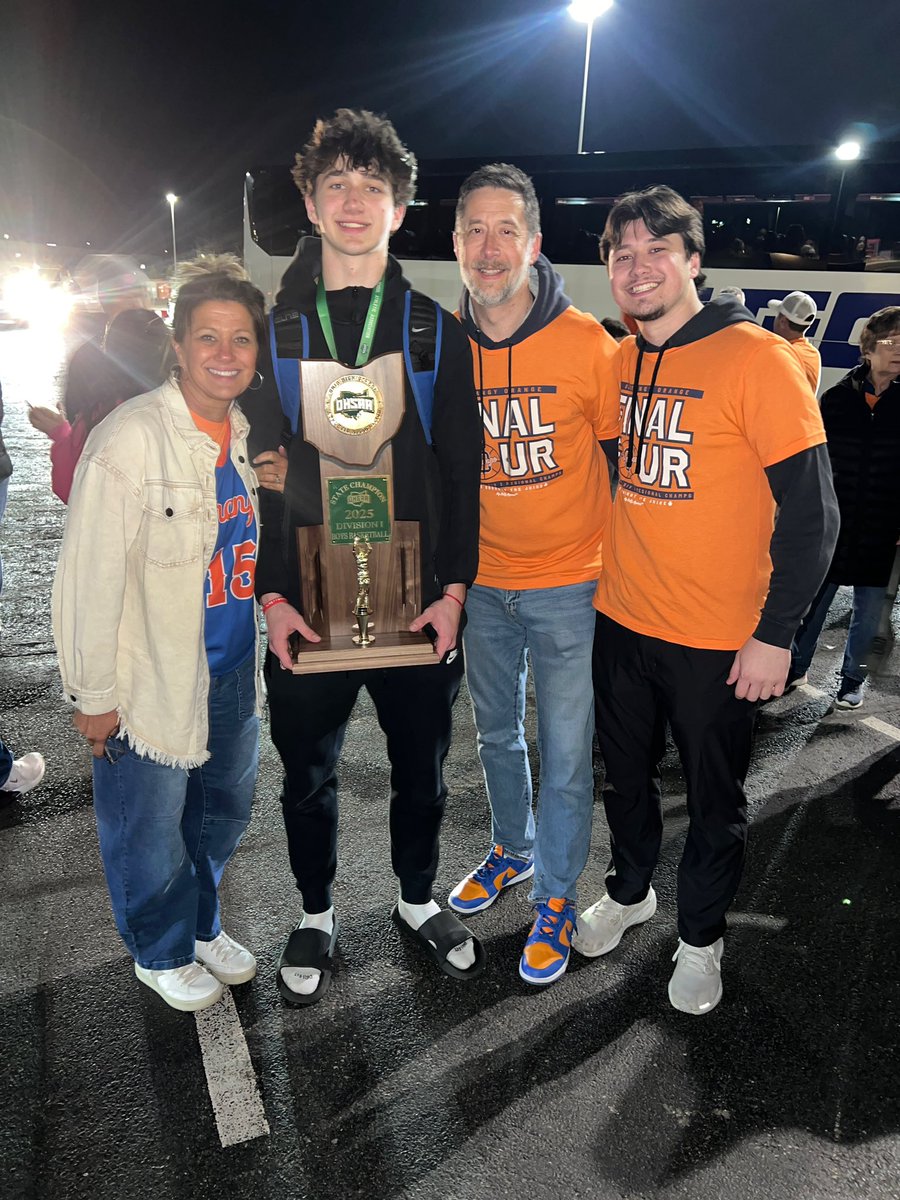 What a journey!  <a href="/keegan_knupp/">@keegan_knupp</a> forever a State Champ!