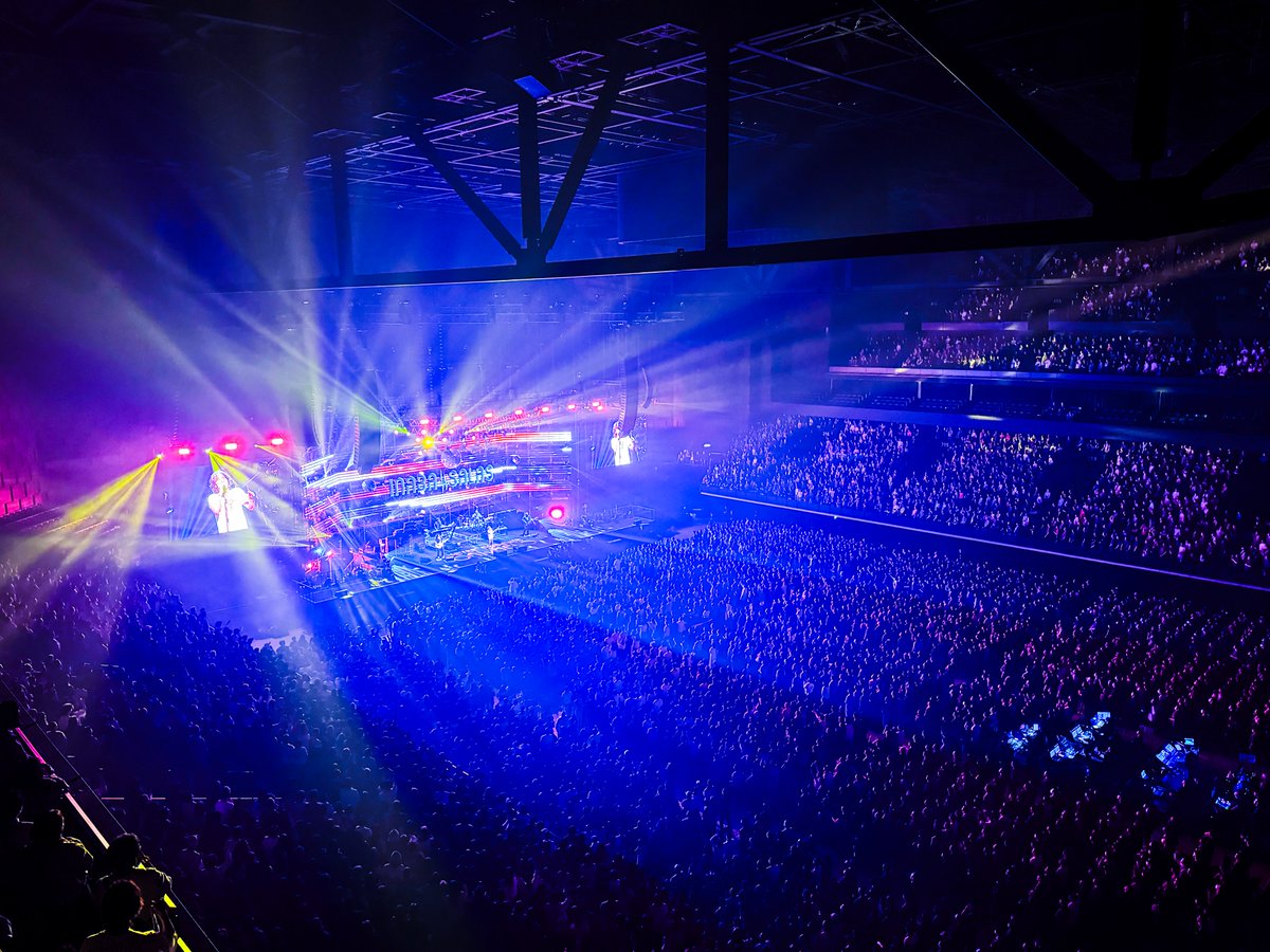 Bz_Official's tweet photo. 【#INABASALAS】 INABA／SALAS TOUR 2025 -Never Goodbye Only Hello-
at LaLa arena TOKYO-BAY

THANK YOU!!

#KoshiInaba
#StevieSalas
#ATOMICCHIHUAHUA
#Chiba https://t.co/VaRQxOdQ21
