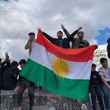 ajansoteki's tweet photo. Türk milletine gösteri yasağı uygulayarak vatandaşların protesto hakkını engelleyen İçişleri Bakanlığı’nın DEM Parti’ye izin verdiği sözde Nevruz kutlamalarından kareler: https://t.co/S25H3ToUv0