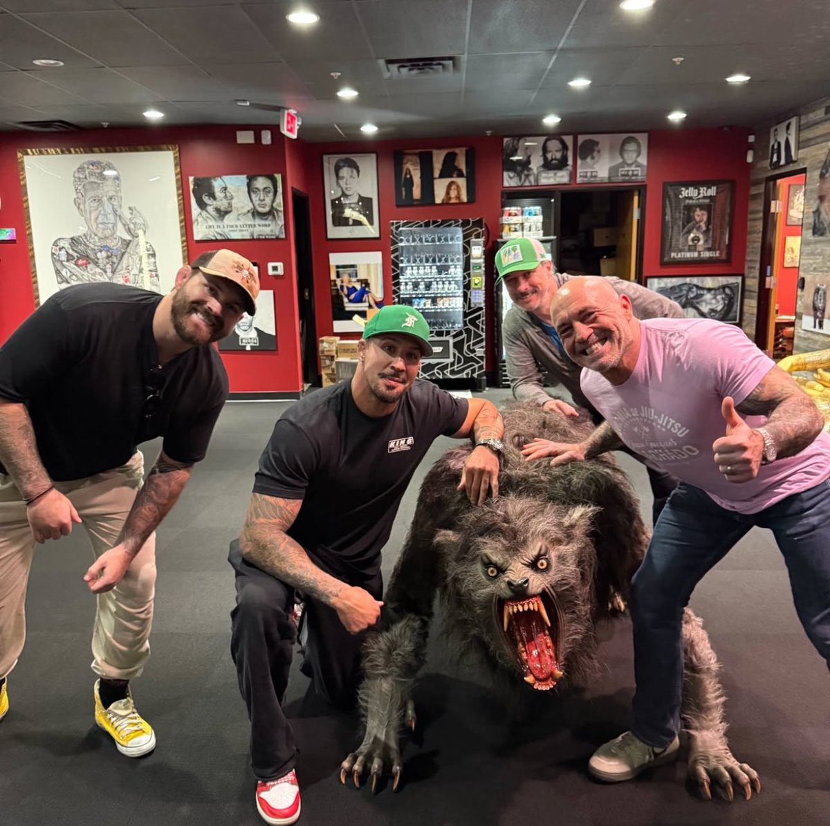 About last night 😏 <a href="/joerogan/">Joe Rogan</a> <a href="/BrendanSchaub/">Brendan Schaub</a> <a href="/EddieBravo/">Eddie Bravo</a> <a href="/JamieVernon/">Young Jamie aka Fingers</a> <a href="/joeroganhq/">Joe Rogan Podcast News</a>
