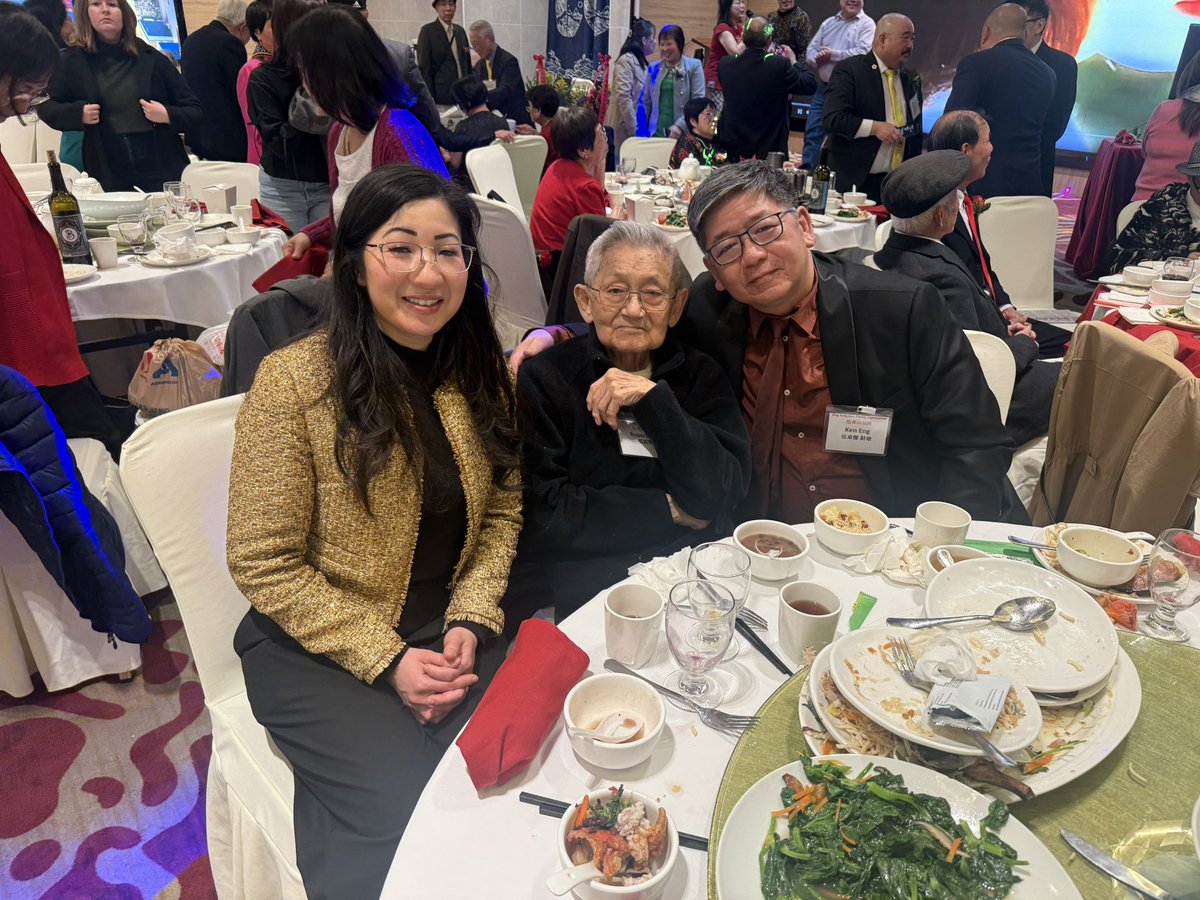 tcwambition's tweet photo. Eng family Association Dinner at Diamond Bay.  There are many family associations in Seattle and it’s amazing to meet the elders and hear about their story.  They made it possible for us to be here and soon it will be our responsibility to take care of our community. https://t.co/NP2Nrag5aD
