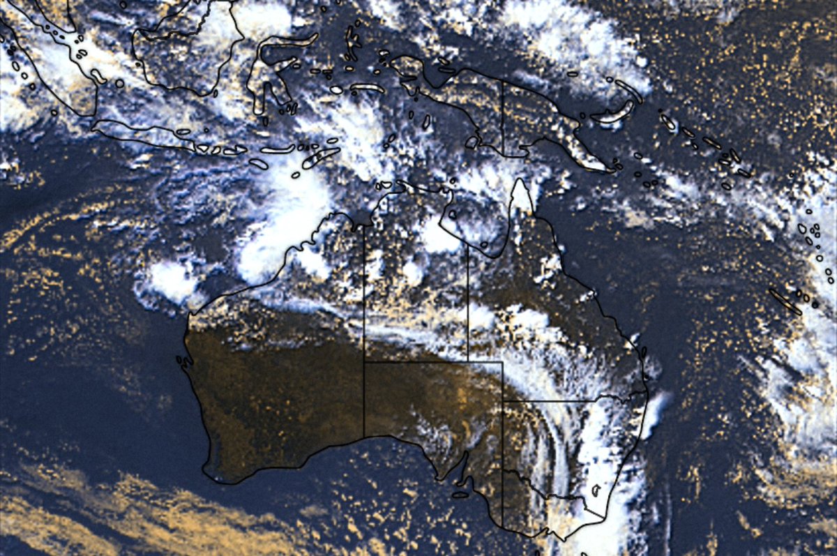 shetty_athreya's tweet photo. #TriviaSunday
The #Monsoon doesn't only affect #Bharat & SSE Asia!
While June - October is classed as the #SWmonsoon season for us, when the winds begin reversing in late October, the monsoon system heads towards the southern hemisphere.
Once the winds cross the Equator, they reverse and then blow as the #NWmonsoon for Australia and the Indonesian archipelago between November - March.
Thus the monsoon is active for most of the year, in each hemisphere, and still manages to bring us a whole boatload of rainfall ๐ฒ
Now that is true power ๐ช๐ซก