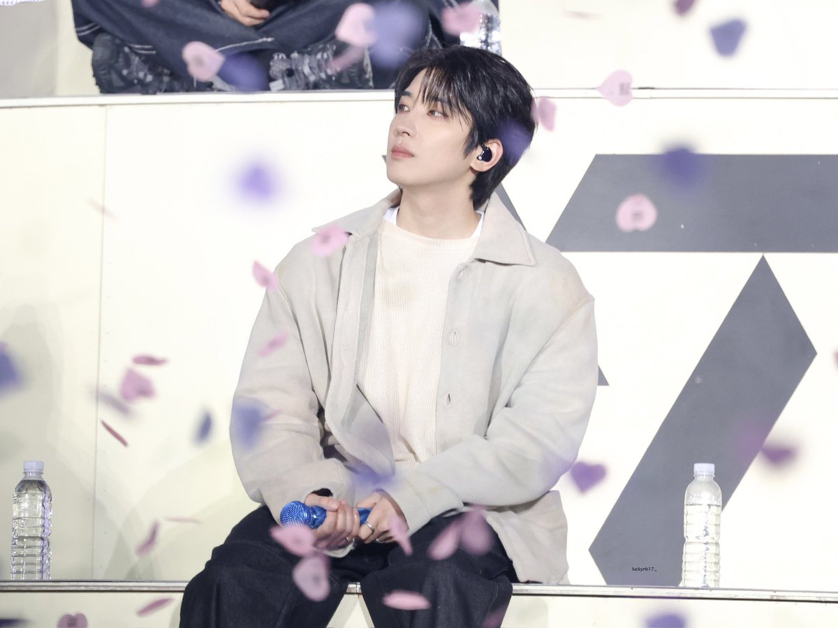250321 캐럿랜드 #원우 #WONWOO
앞으로 더 좋아할거야