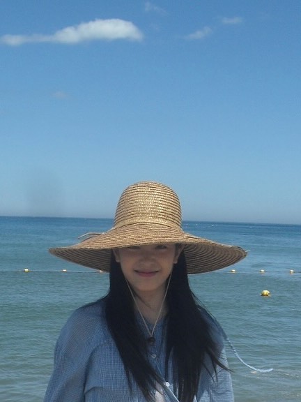 ohyyeju's tweet photo. Ocean girl mode: activated! ☀️⛱️ The waves hum my name, the sun writes love letters on ky skin. 👒 Big hat, salty breeze, &amp; a heart syncing w/ the tide, maybe imma part of mermaid? Or just a sunlit dream drifting on the shore.. ૮₍´˶°‧̫°˶`₎ა 🐚💦 https://t.co/cEnGHiEQRl
