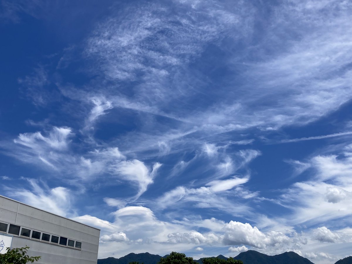 AliceMafia's tweet photo. 伊佐様
その場にいることが叶わず残念ではありますが、良く晴れた、ご出立に相応しい日となりましたな。遠き陸奥国にて空を見上げ、鎌之助も共にお見送りをいたしまする。
#三好伊佐入道
#信州上田おもてなし武将隊
#ご出立の日 https://t.co/8kNmzzkQqn