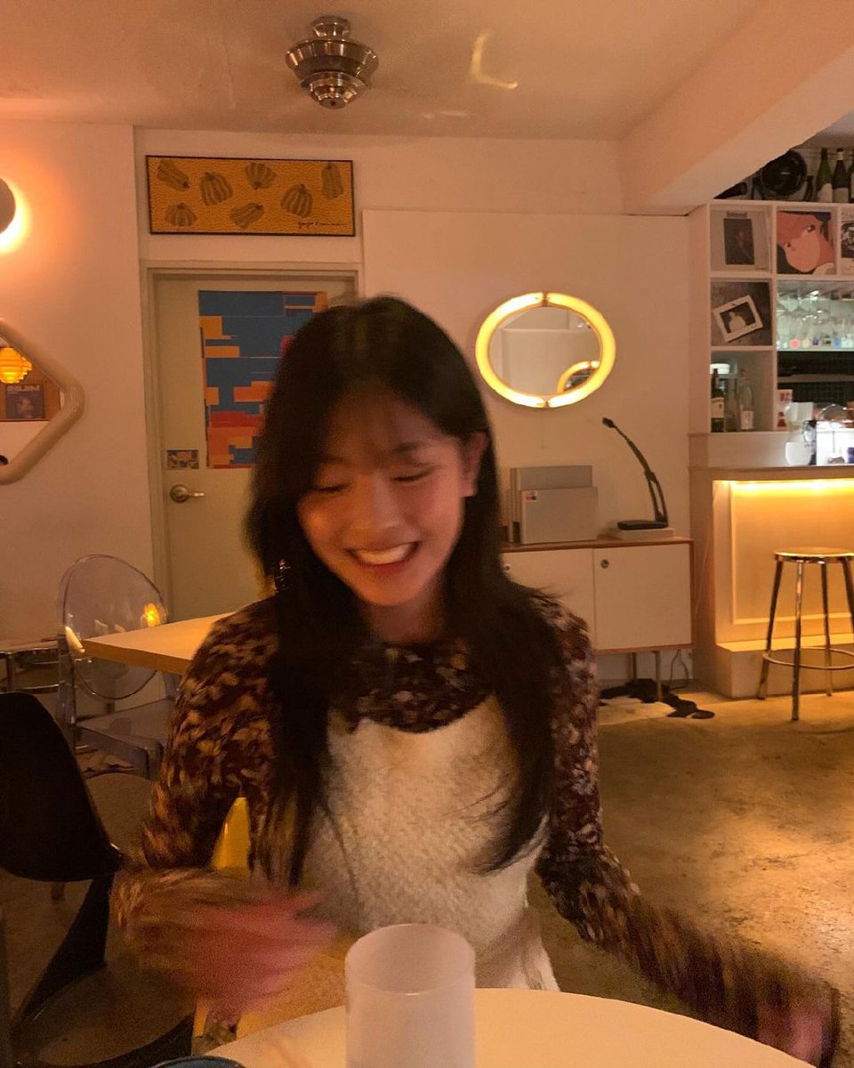 ohyyeju's tweet photo. Remember that time I stole a lil' bit of moonlight and mixed it into my blush?? "Oh.. is she the night's tiny alchemist??" ₍ᐢ⸝⸝› ‹⸝⸝ᐢ₎ uhh-huh! can I turn sparkles into secrets, or maybe whisper soft spells into the air? ★ https://t.co/IvXE27JDnm