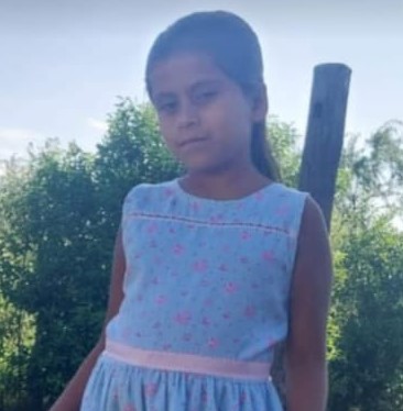 desaparecidaorg's tweet photo. #URGENTE 3 niños se encuentran desaparecidos en 9 de Julio, provincia de Buenos Aires. Son hermanos. Rut Angélica Aguirre (9 años), Eliazar Benjamín Aguirre (10 años) y María Elena Aguirre (18 años). Por favor difundir y si los ven avisar #Urgente a la policía☎️911

#BuenosAires https://t.co/O4KFGDOiFi