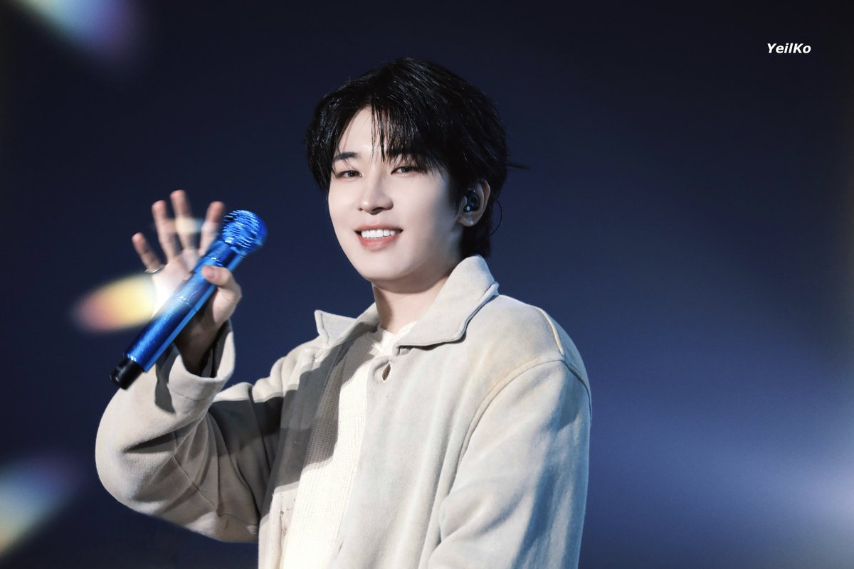 250321 CARATLAND D2  캐럿랜드

"우린 사랑을 절대 쉬지 않아"

#전원우 #원우 #ウォヌ #WONWOO #全圆佑 #SEVENTEEN #세븐틴