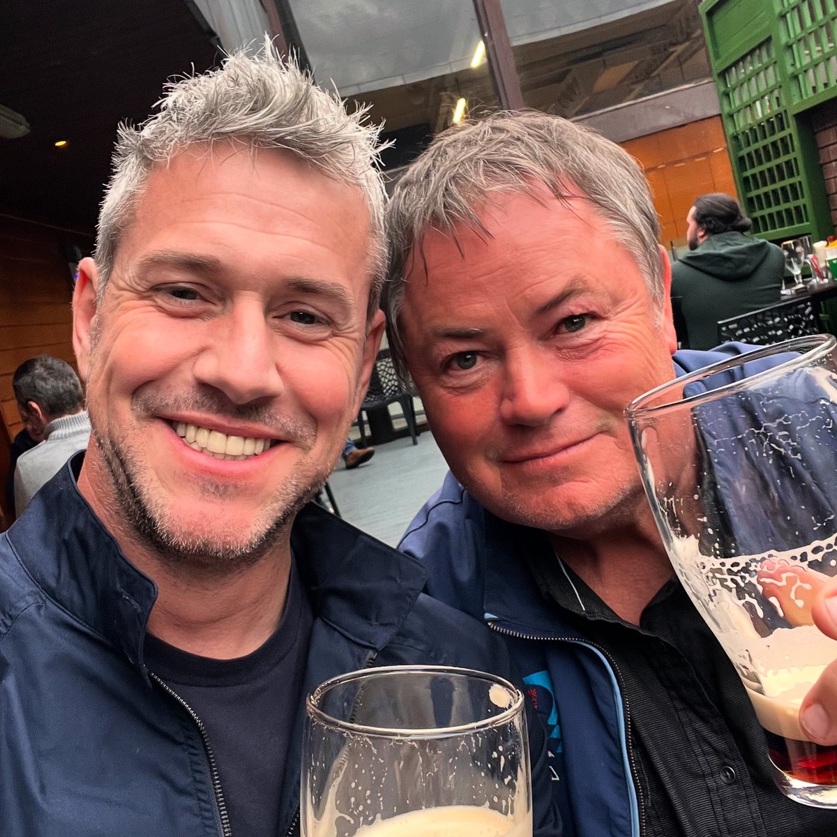 Mike Brewer (@mikebrewer) on Twitter photo Lovely to catch-up with wingman <a href="/AntAnstead/">Ant Anstead</a> over a pint or two.. we were planning future adventures.. 🇬🇧🇺🇸🚗👍 Lovely to catch-up with wingman <a href="/AntAnstead/">Ant Anstead</a> over a pint or two.. we were planning future adventures.. 🇬🇧🇺🇸🚗👍