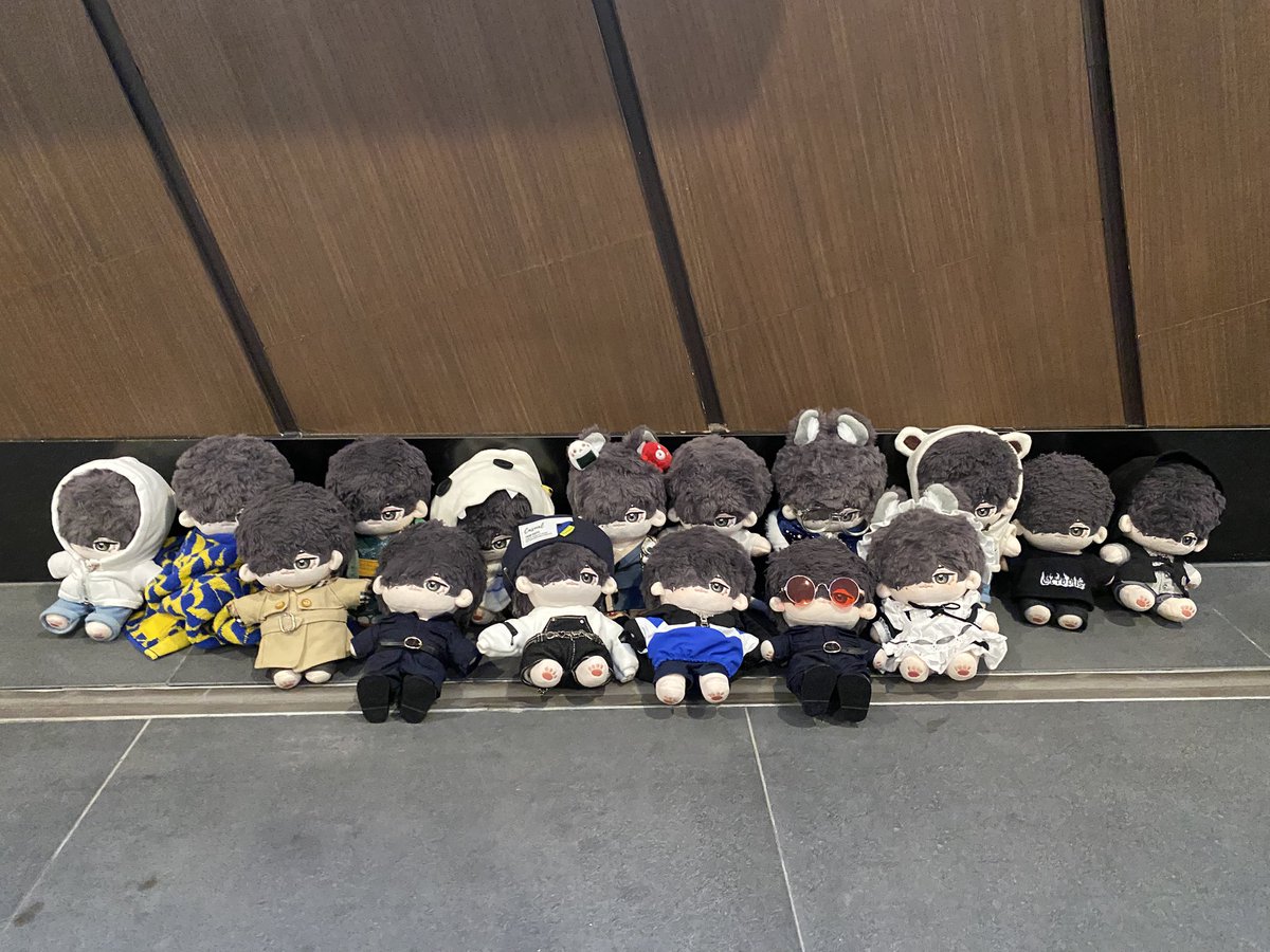 yonene_08's tweet photo. 정크 서울콘 막날 솜네즈 떼샷

#米津玄師2025TOUR_JUNK_韓国 https://t.co/BPWHUGJGfM