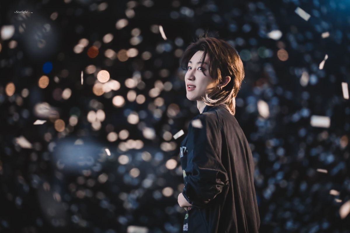 zinghao8's tweet photo. 컨페티가 퍼컬인 명호가 좋다고 https://t.co/bIy7eoWqsZ