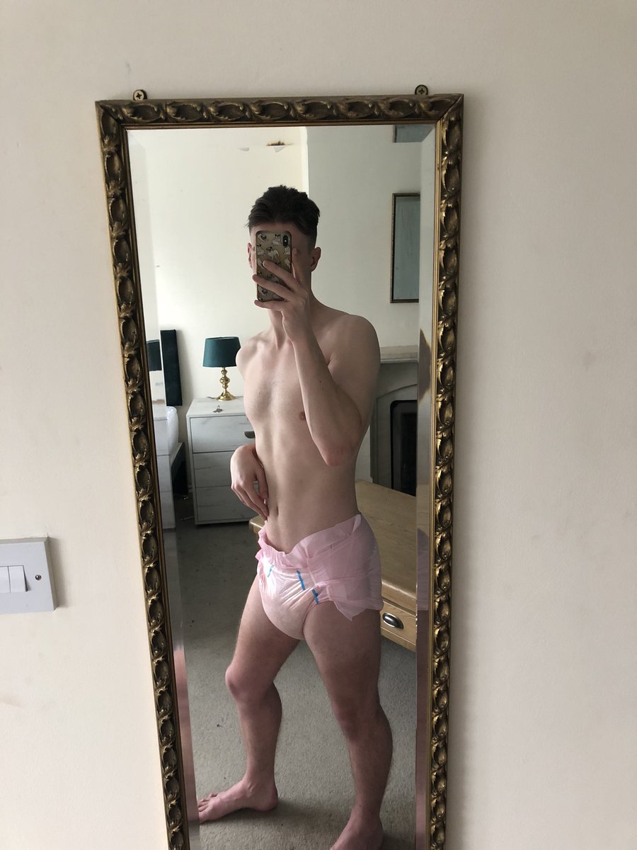 Soggy Sundays:)

#abdl #ukabdl #nappyboy #mdlb #ukdiaper #diaperboy #wetdiaper #diapercheck