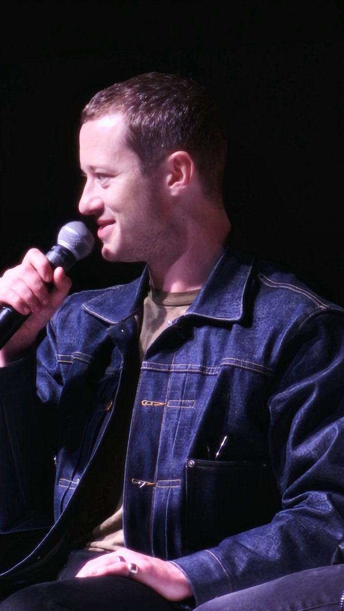 dulcee_bell's tweet photo. Joseph Quinn en Monterrey 🥰 #JosephQuinn #HorrorFest https://t.co/GM04phcpKx