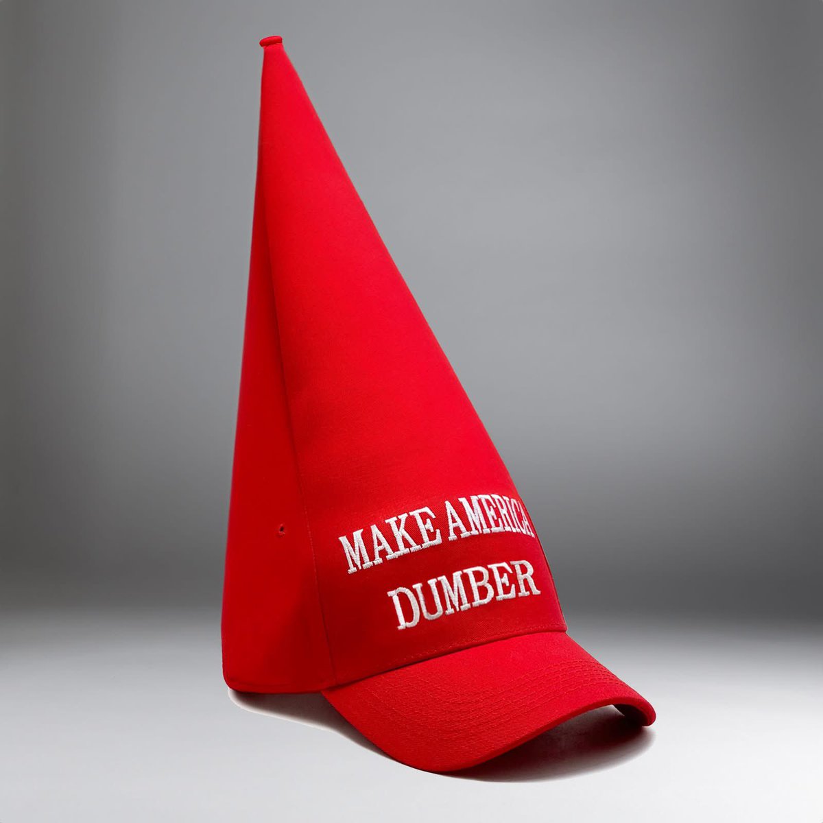 TheoFanning's tweet photo. We've reached full indoctrination saturation. If this merchandise came out, it would be bought and worn without irony.
#MAGA #MAD https://t.co/852gEoPWVt