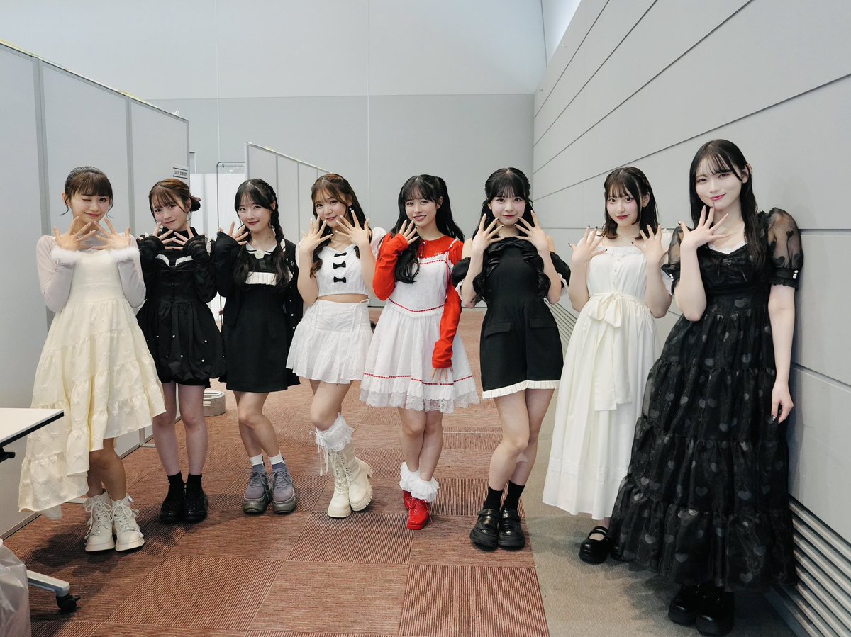 ✨💛第4部のCUTIE STREET💛✨

3/23(日)
『大特典会 in 大阪』
📍グランキューブ大阪3Fイベントホール

古澤里紗のアパレルブランド💛
🎀4部：Me roir衣装<a href="/meroir_official/">Me roir</a>

みんな可愛いにょす〜🫶🏻

▼全国ツアー12都市15公演🌎
cutiestreet.asobisystem.com/news/detail/43…

▼Spotify #かわだめ 毎日投票🍀