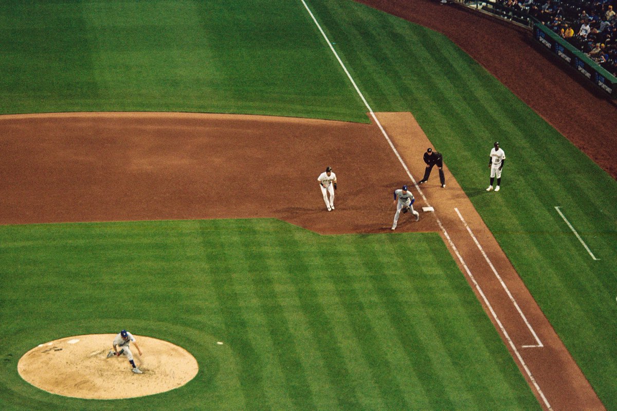 leading with the pitch
#photography #filmphotography #pittsburgh #baseball