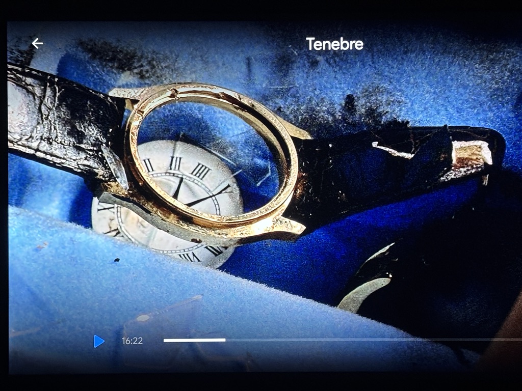TheDirector_BHH's tweet photo. In #SilentHill2Remake, all the clocks are stopped at 9:10.15, except for one: In Lakeview Hotel’s reception office. It’s modeled after the watch in Pete’s luggage at the beginning of Dario Argento’s film, ‘Tenebre.’ https://t.co/tlyQutRZ4M