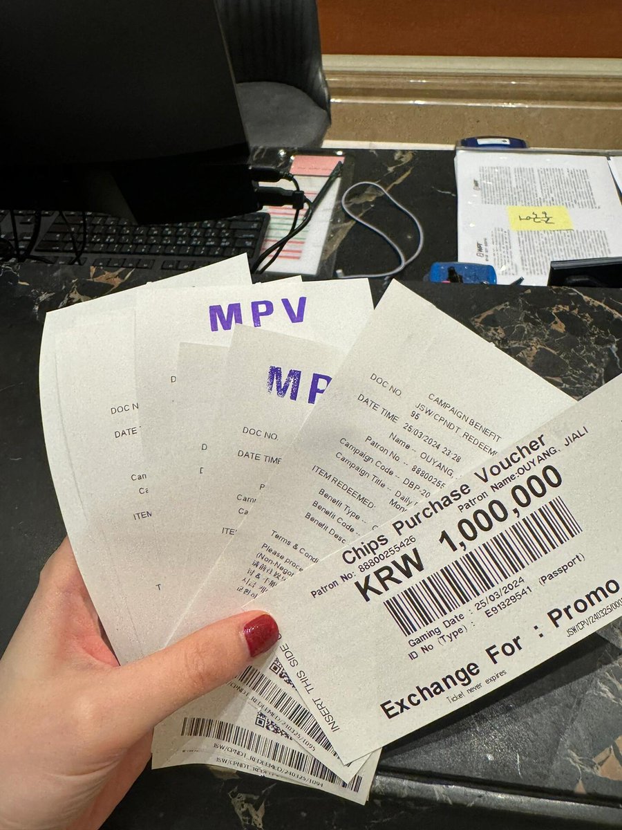 The secret to happiness is to create and strive for what you want.🥰