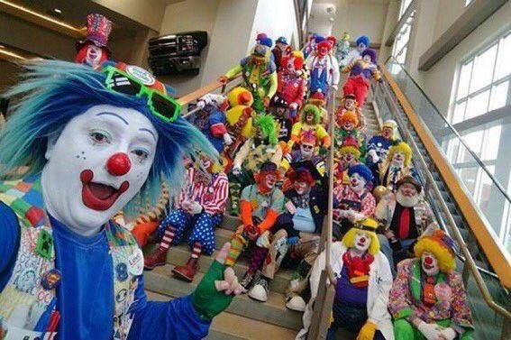 me and all the homies at JonasCon today